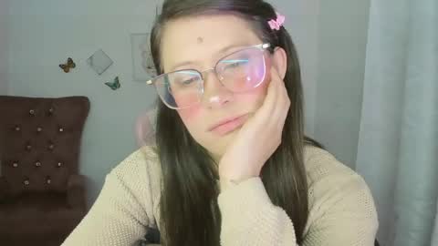 Snapshot of zooeybelair chatting on 05.27.26 Alicie online show from 05.27.26