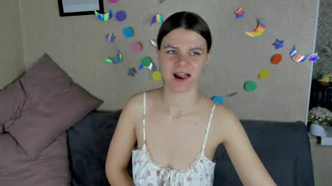 Snapshot of zorianaa_ chatting on 05.25.26 Zoriana online show from 05.25.26