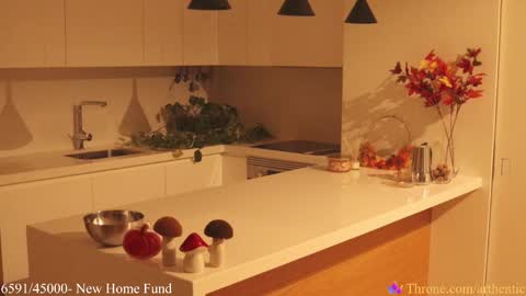 Snapshot of zorosgiirl chatting on 09.22.25 Birthday Stream - Dec 5 online show from 09.22.25