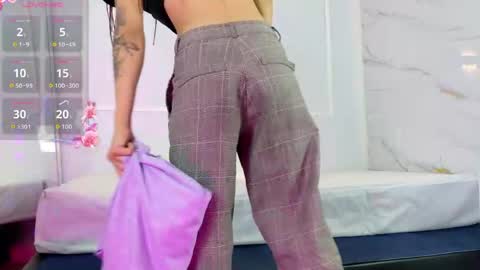 Snapshot of zorravioleta chatting on 05.27.26 Violeta online show from 05.27.26