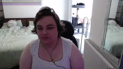 Snapshot of zosiablooms chatting on 06.11.26 Zosia Blooms online show from 06.11.26
