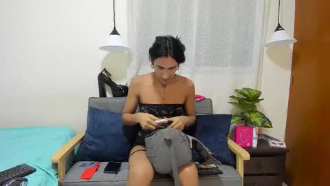 Snapshot of zou_quira chatting on 09.19.25 zou_quira online show from 09.19.25
