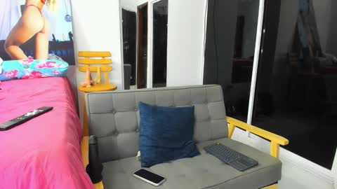 zou_quira online show from 01.07.26