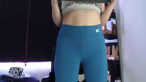 Snapshot of zpzphot chatting on 09.19.25 zpzphot online show from 09.19.25