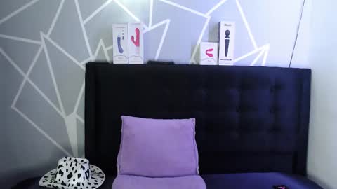 Snapshot of zpzphot chatting on 09.20.25 zpzphot online show from 09.20.25