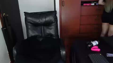 Snapshot of zpzphot chatting on 09.23.25 zpzphot online show from 09.23.25