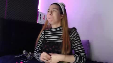 Snapshot of zpzphot chatting on 10.30.25 zpzphot online show from 10.30.25