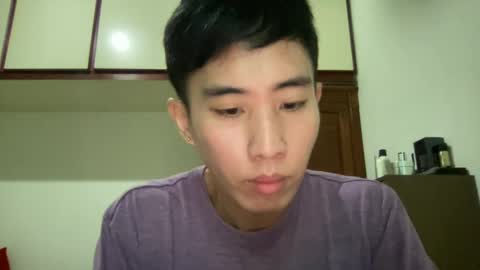 Snapshot of zseszsesz chatting on 02.16.25 Z online show from 02.16.25