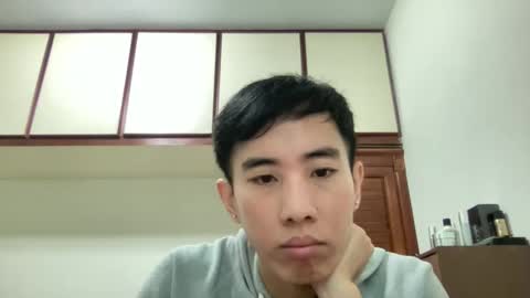 Snapshot of zseszsesz chatting on 02.22.25 Z online show from 02.22.25