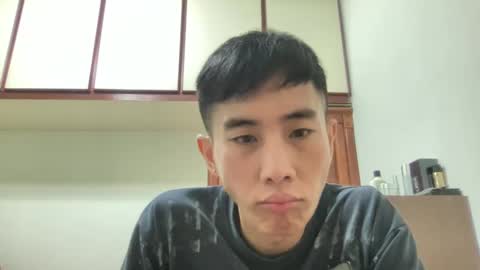 Snapshot of zseszsesz chatting on 02.28.25 Z online show from 02.28.25