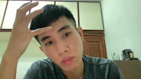 Snapshot of zseszsesz chatting on 03.05.25 Z online show from 03.05.25