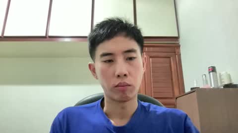 Snapshot of zseszsesz chatting on 10.26.25 Z online show from 10.26.25