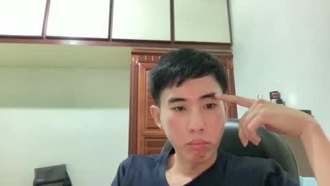 Snapshot of zseszsesz chatting on 04.04.26 Z online show from 04.04.26