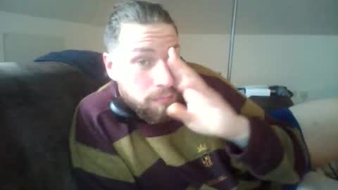 Snapshot of zubit chatting on 11.06.25 zubit online show from 11.06.25