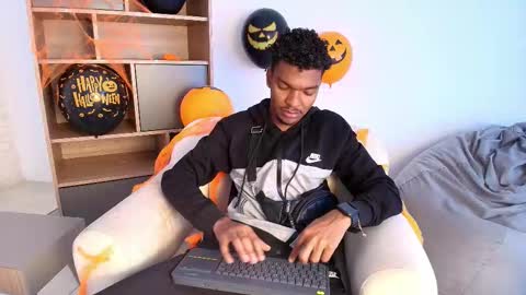 Marcelo Torres online show from 10.27.25