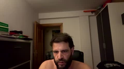 Snapshot of zurdineno chatting on 06.28.26 zurdineno online show from 06.28.26
