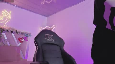 ZURY   online show from 12.17.25