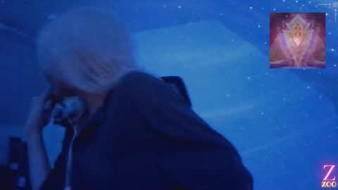 Snapshot of zya_zoo chatting on 01.10.25 ZYA online show from 01.10.25