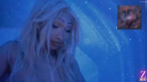 Snapshot of zya_zoo chatting on 01.11.25 ZYA online show from 01.11.25