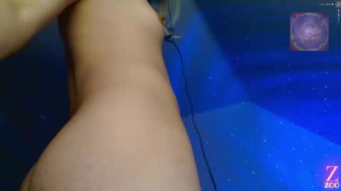 Snapshot of zya_zoo chatting on 01.23.25 ZYA online show from 01.23.25