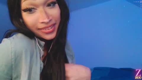 Snapshot of zya_zoo chatting on 01.31.25 ZYA online show from 01.31.25
