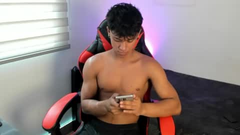 zyzz_1812 online show from 06.04.26