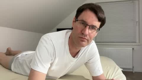 Snapshot of zzz123_cam chatting on 04.13.26 zzz123_cam online show from 04.13.26
