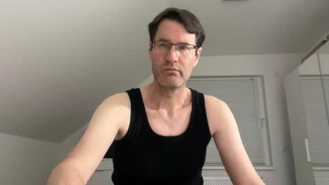 Snapshot of zzz123_cam chatting on 04.19.26 zzz123_cam online show from 04.19.26