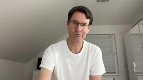 Snapshot of zzz123_cam chatting on 04.21.26 zzz123_cam online show from 04.21.26