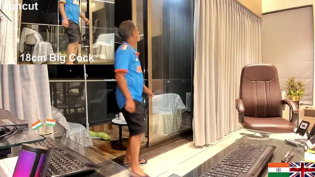 OnlineBossUK online show from 02.26.25