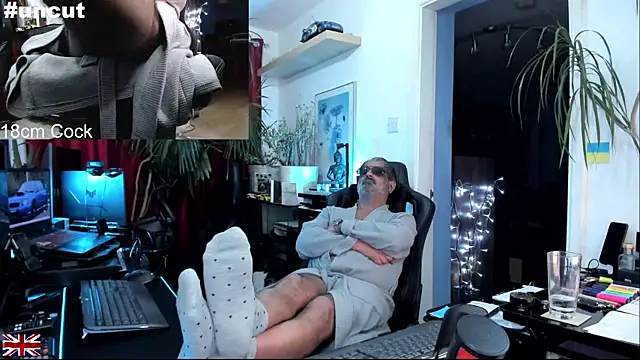 OnlineBossUK online show from 11.07.25