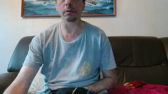 Snapshot of cloupefun chatting on 05.14.26 cloupefun online show from 05.14.26