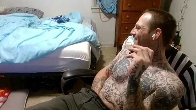 Snapshot of DADDY_KANE8--- chatting on 05.16.26 DADDY KANE8--- online show from 05.16.26
