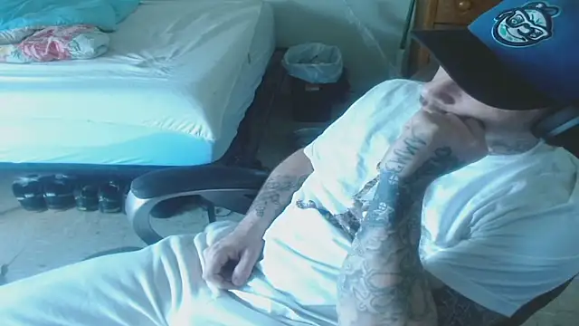 Snapshot of DADDY_KANE8--- chatting on 06.12.26 DADDY KANE8--- online show from 06.12.26