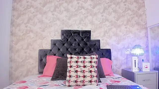 elizabeth coleman online show from 10.31.25