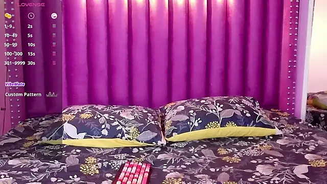 little kayla  online show from 09.10.25