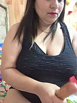 MOM-SUN-COUPLE online show from 06.14.26
