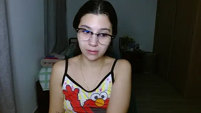 mia  lopez  online show from 10.22.25