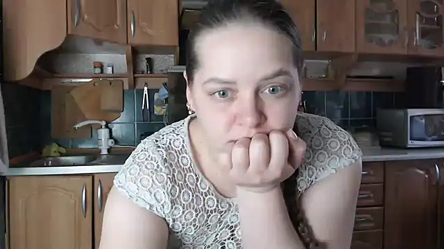 uliastar online show from 03.18.25