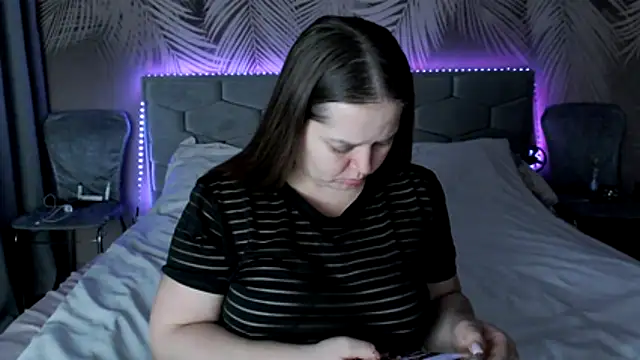 uliastar online show from 12.14.25