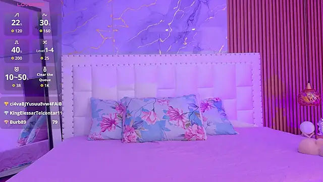 kinkylittlegirll online show from 04.08.26