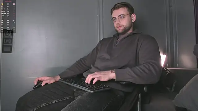 Snapshot of WayneWilson chatting on 02.21.26 WayneWilson online show from 02.21.26