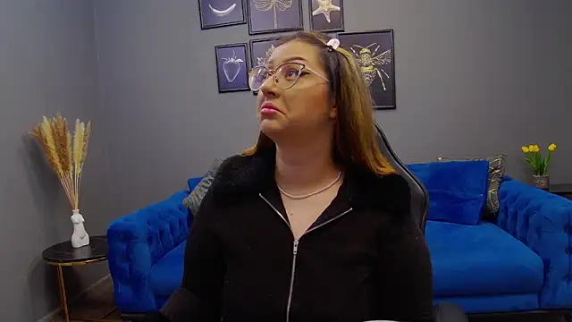 Katewalker  online show from 12.09.24