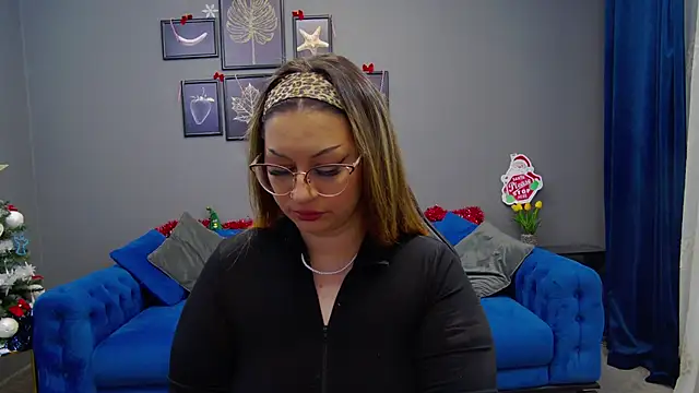 Katewalker  online show from 12.11.24