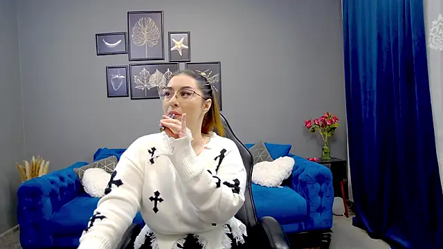 Katewalker  online show from 03.11.25