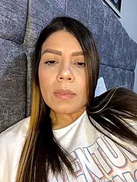 martina contreras online show from 01.08.26