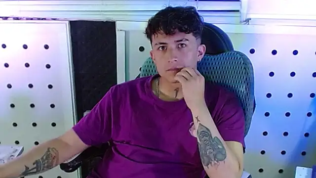 Darko0717 online show from 09.16.25