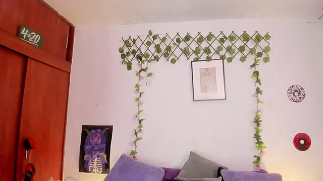 Cata green online show from 11.25.25