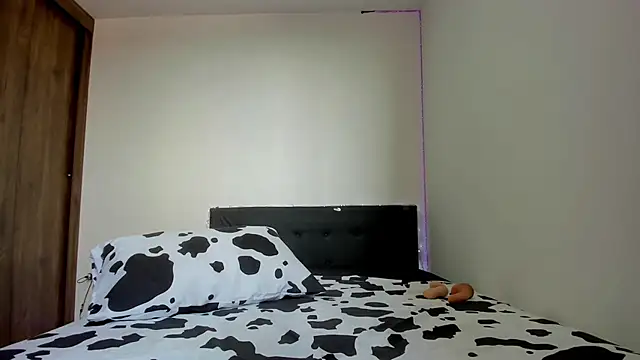 Snapshot of biiancaricoo01 chatting on 01.14.25 biiancaricoo01 online show from 01.14.25