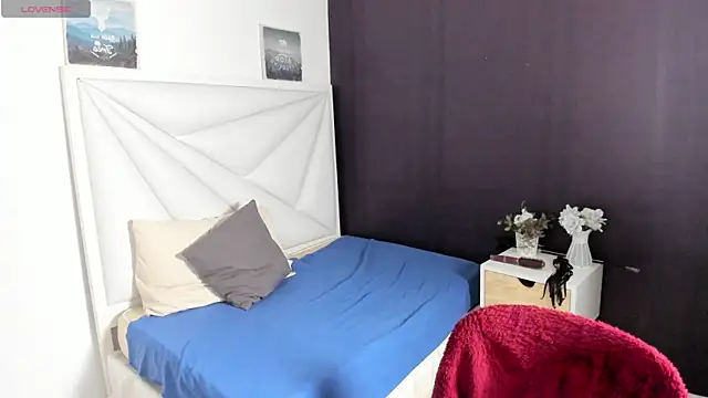 samanthaanderson  online show from 09.22.25